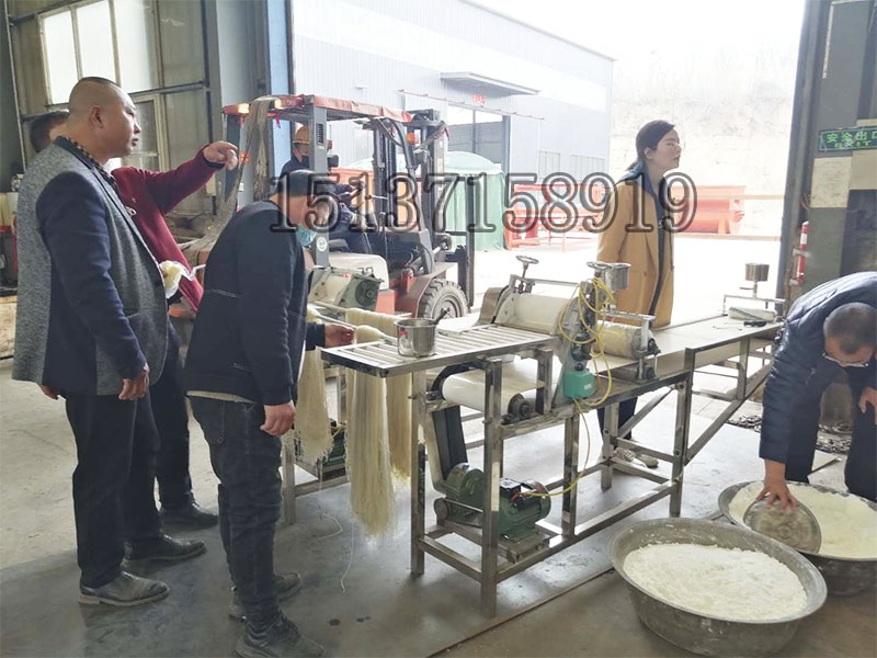 多功能米線機(jī)試機(jī) 多功能米線機(jī)試機(jī)