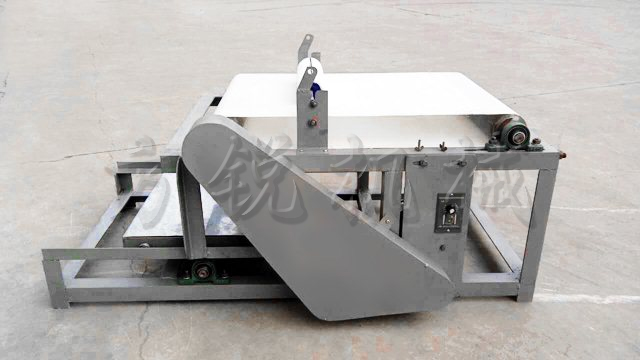 接皮機(jī)卷皮機(jī)